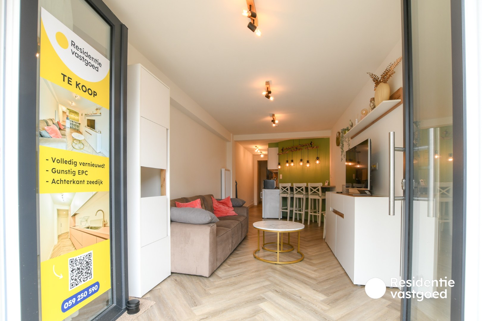 Volledig vernieuwd appartement te koop - achterkant zeedijk Wenduine! 
