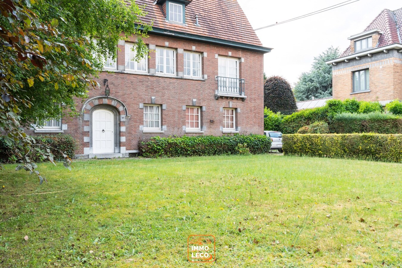 Propriété exceptionnelle érigée sur 1571m³, dans une avenue prisée de Mouscron ! 