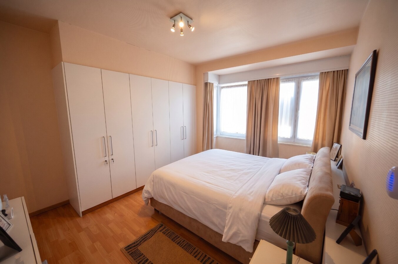 KNAPPE GEZINSWONING MET 4 SLAAPKAMERS NABIJ STRAND BREDENE 