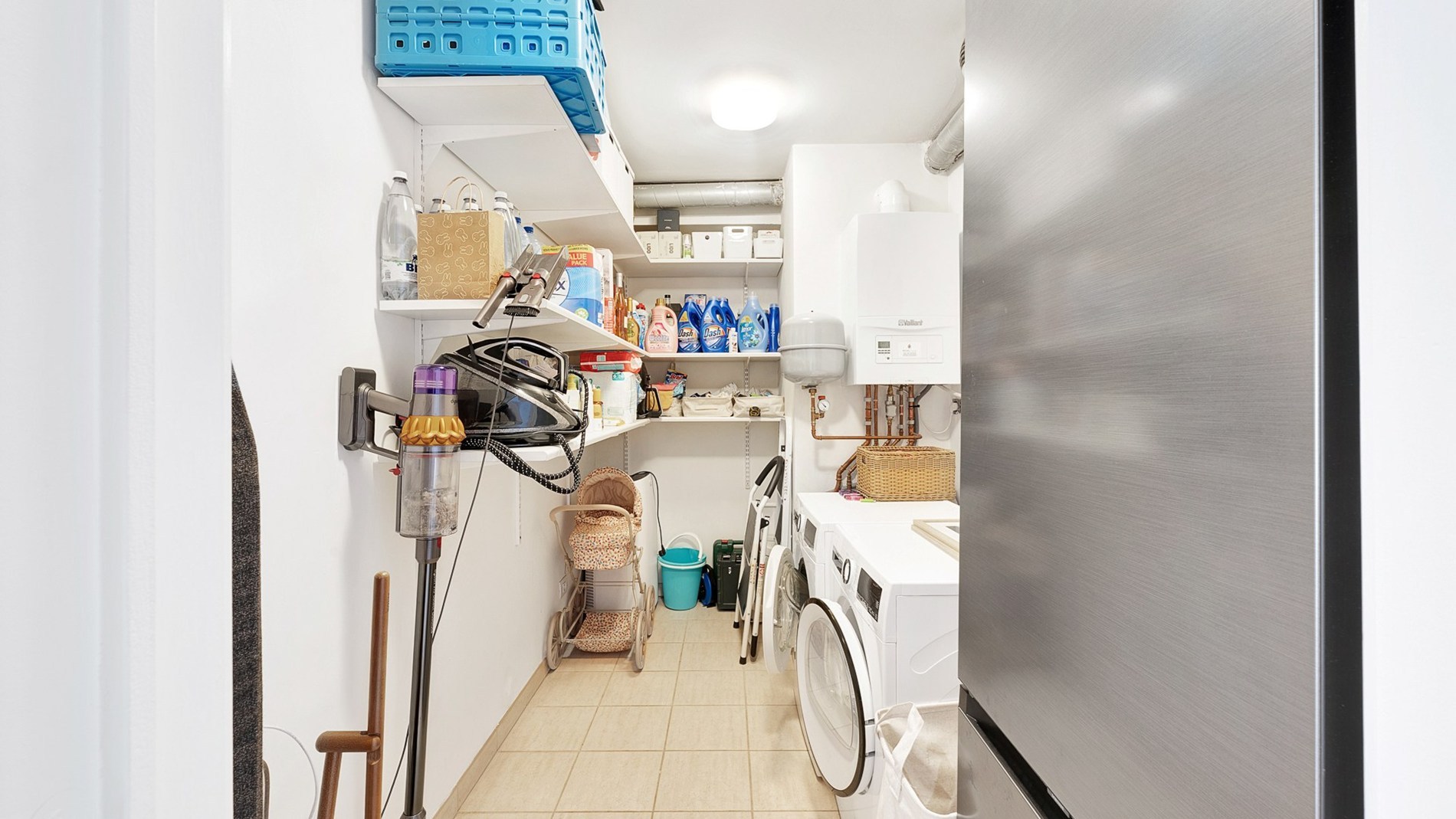 Ruim appartement van 138 m² gelegen op de Jozef Nellenslaan te Knokke en combineert ruimte, lichtinval en comfort. 