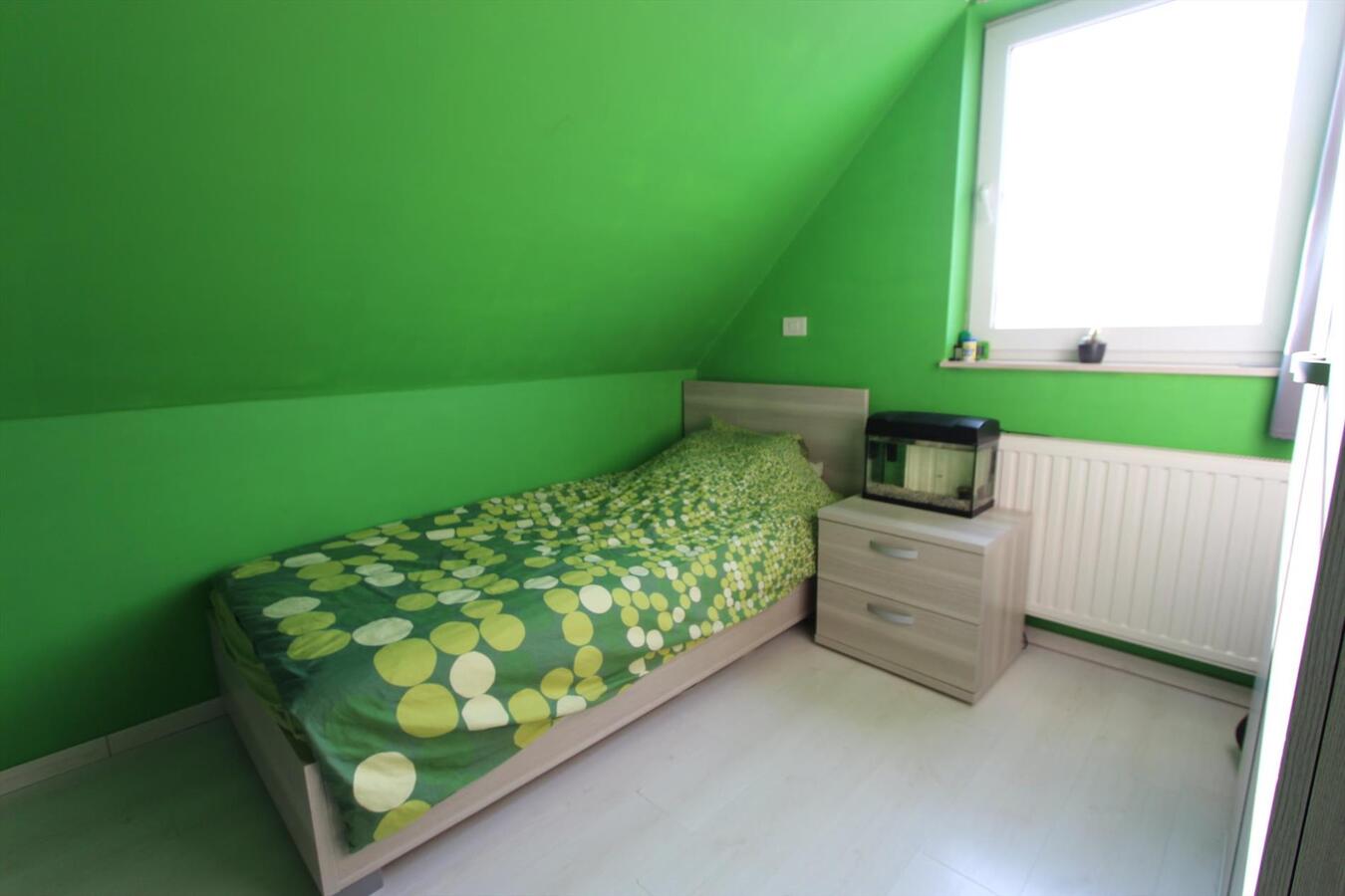 Alleenstaande woning met 5 slaapkamers te Koekelare 