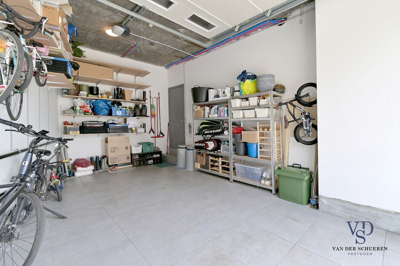 Ruime, instapklare gezinswoning in centrum Gavere. 