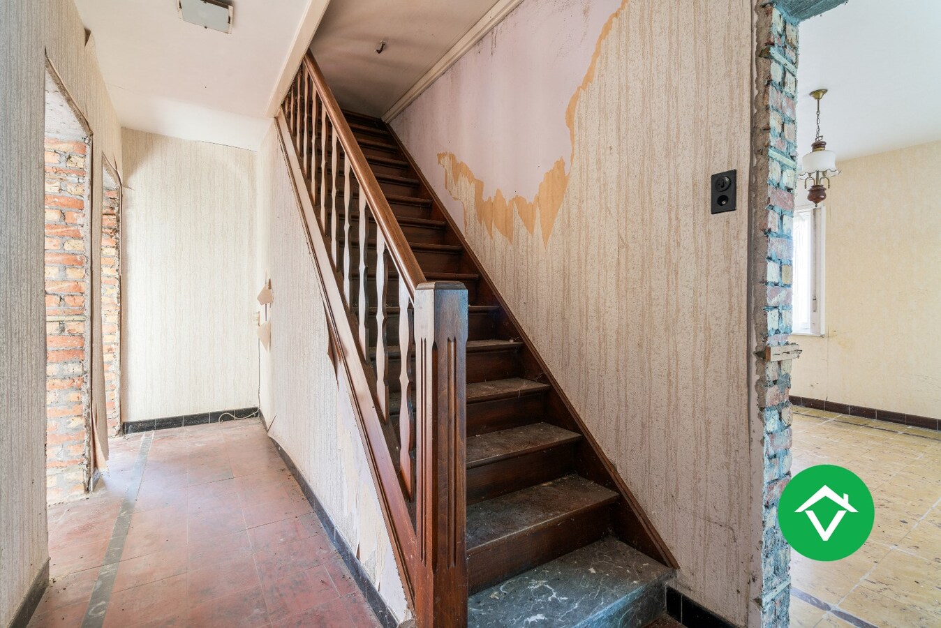 Authentieke hofstede in een landelijke omgeving te Koekelare 