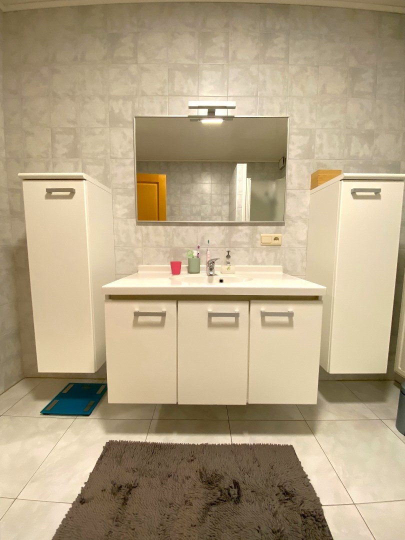 Zeer net gelijkvloers appartement met 2 slpks nabij centrum van Geel! 