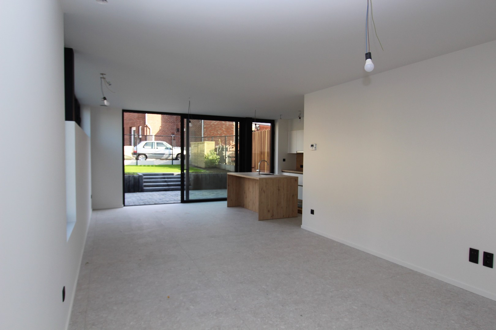 PRACHTIG AFGEWERKTE WONING (2020) 