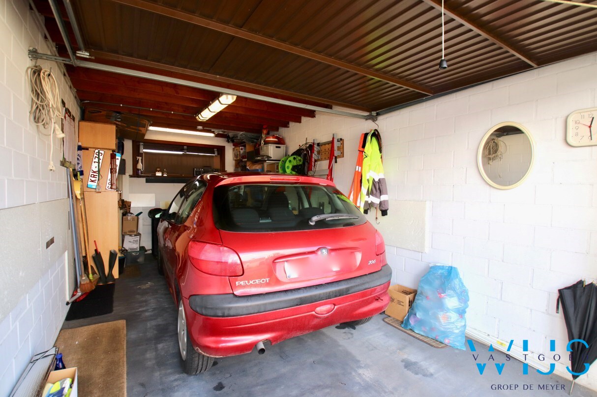 Ruim &amp; energiezuinig 2 slaapkamerappartement te EVERGEM ! 