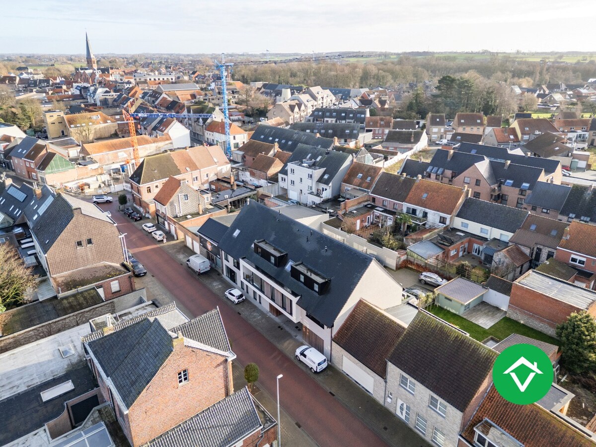 Instapklaar appartement met 2 slaapkamers en volledig ingerichte zolder te Koekelare 