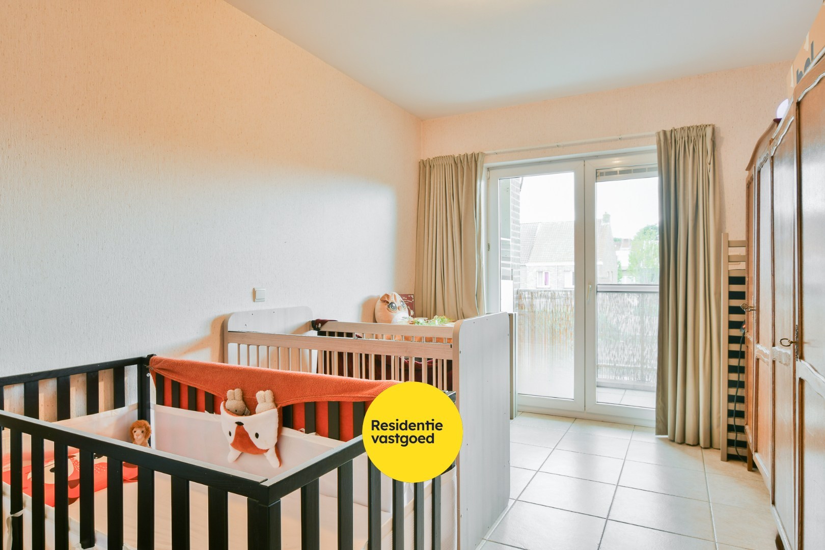 Verzorgd appartement met 2 slpks en zonnig terras te Sint-Kruis 