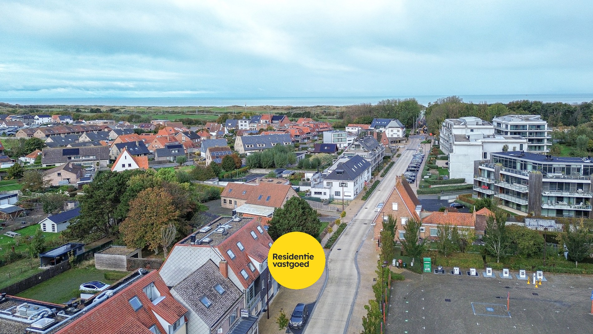 Modern gelijkvloers appartement met 2 slaapkamers– op slechts 500m van strand en zee! 