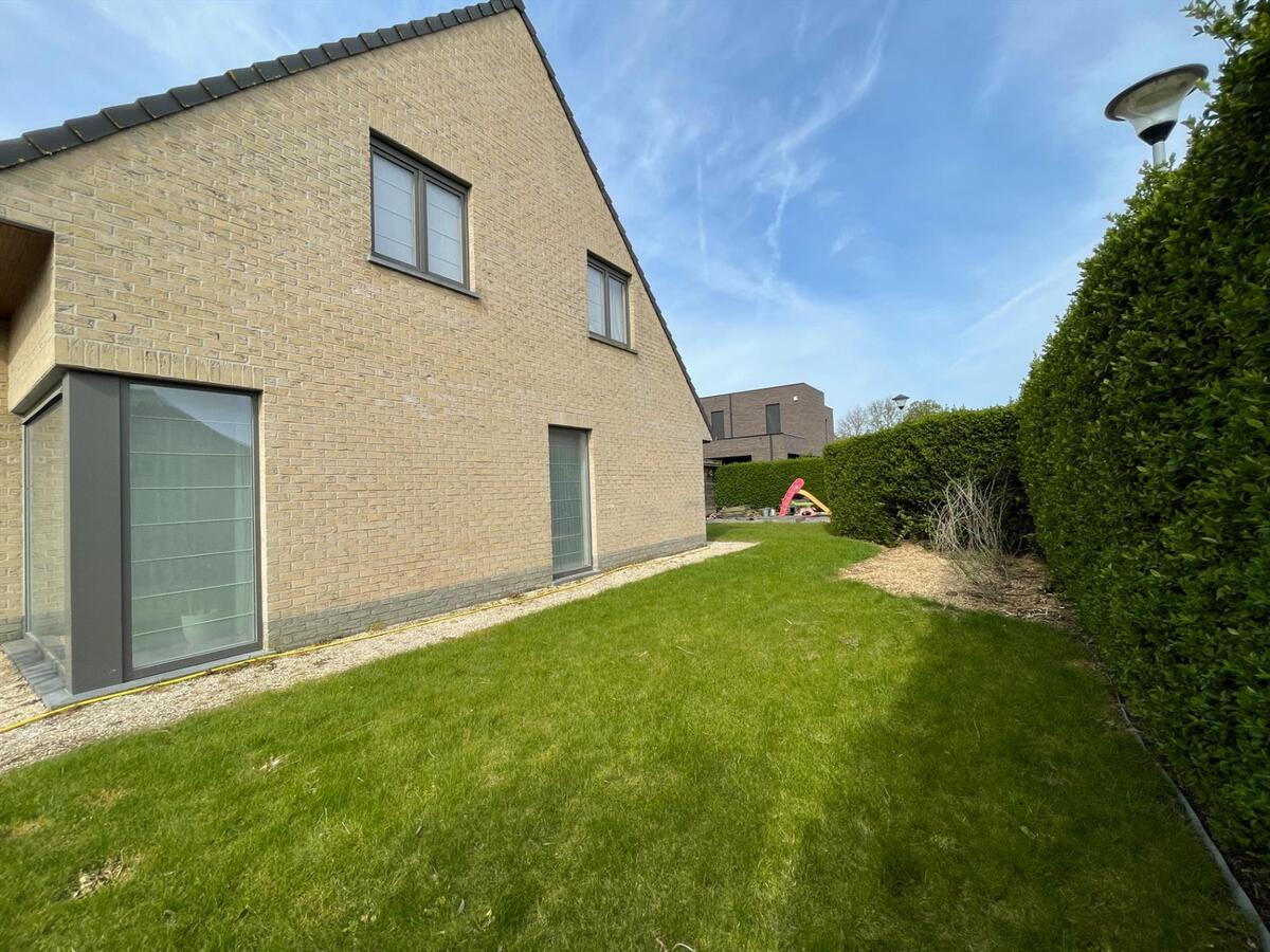 Instapklare woning met 3 slaapkamers en garage te Koekelare 