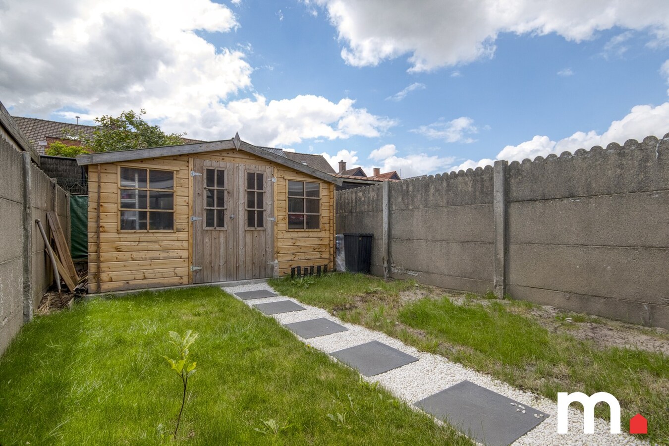 Top gerenoveerde rijwoning Roeselare ! 