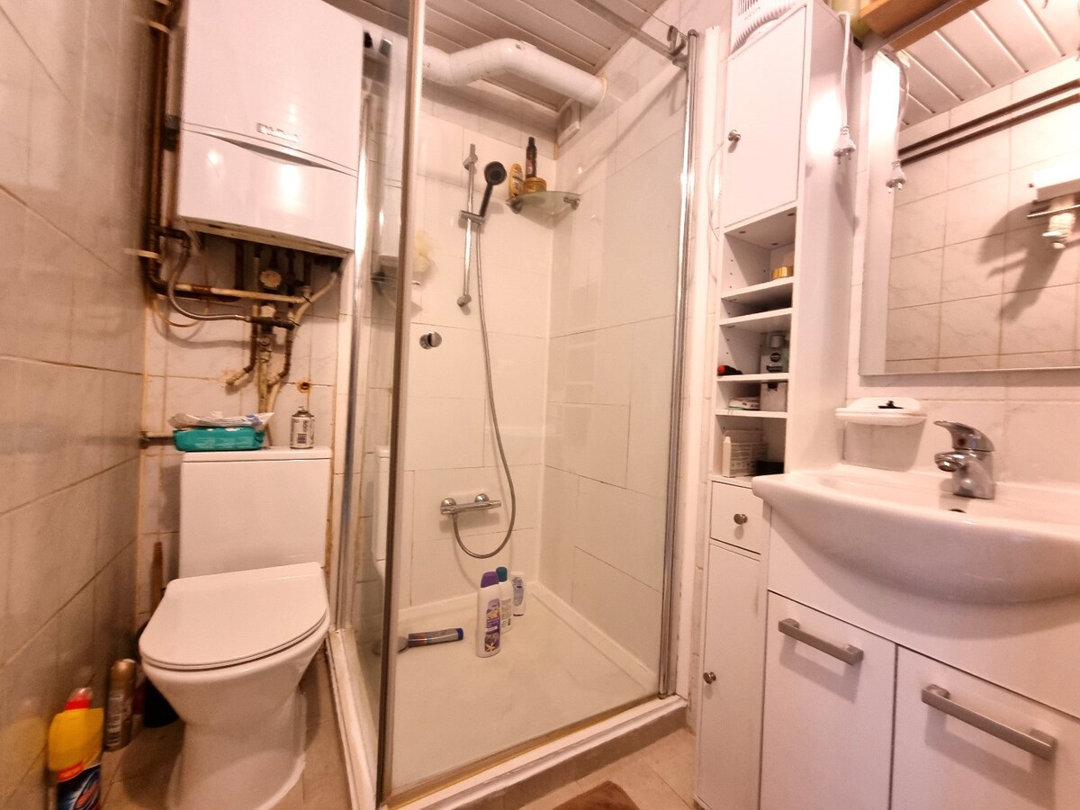 Goed gelegen, lichtrijk en ruim appartement in een kleinschalige residentie te Heist 