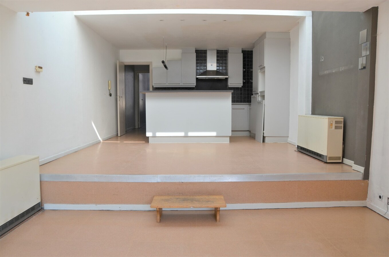 Investeringseigendom: Handelshuis met 2 verhuurde studio’s – 6% rendement 