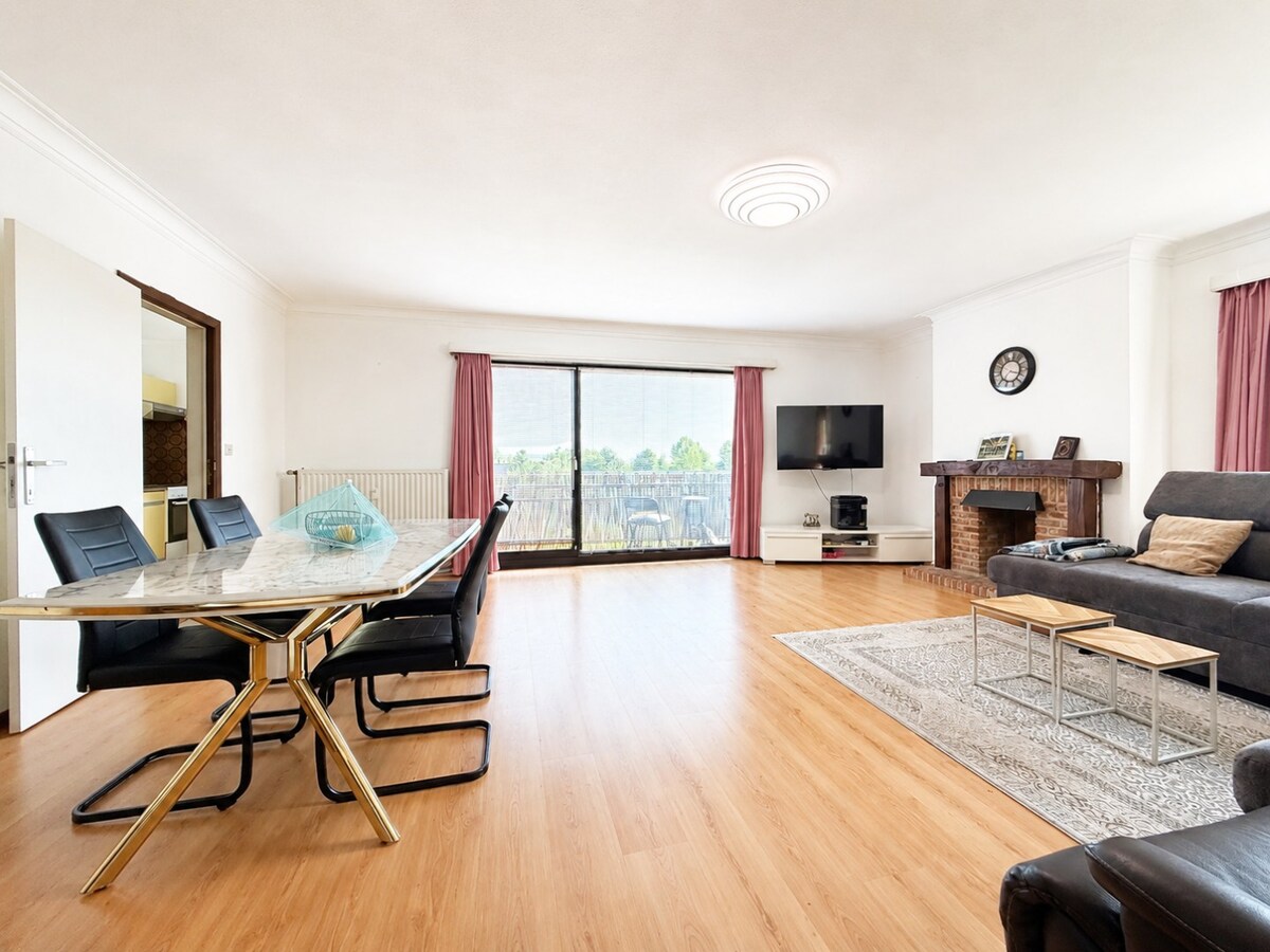 Lichtrijk instapklaar appartement EPC B  te Kuurne met 3 slaapkamers en autostaanplaats! 