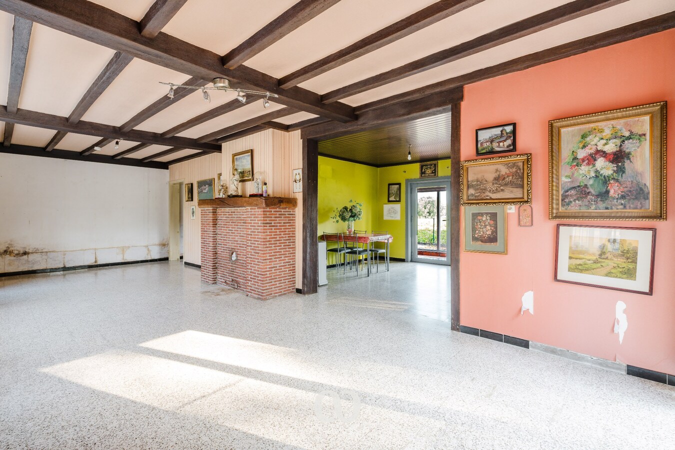 Renovatiewoning met prachtig uitzicht over agrarisch gebied 