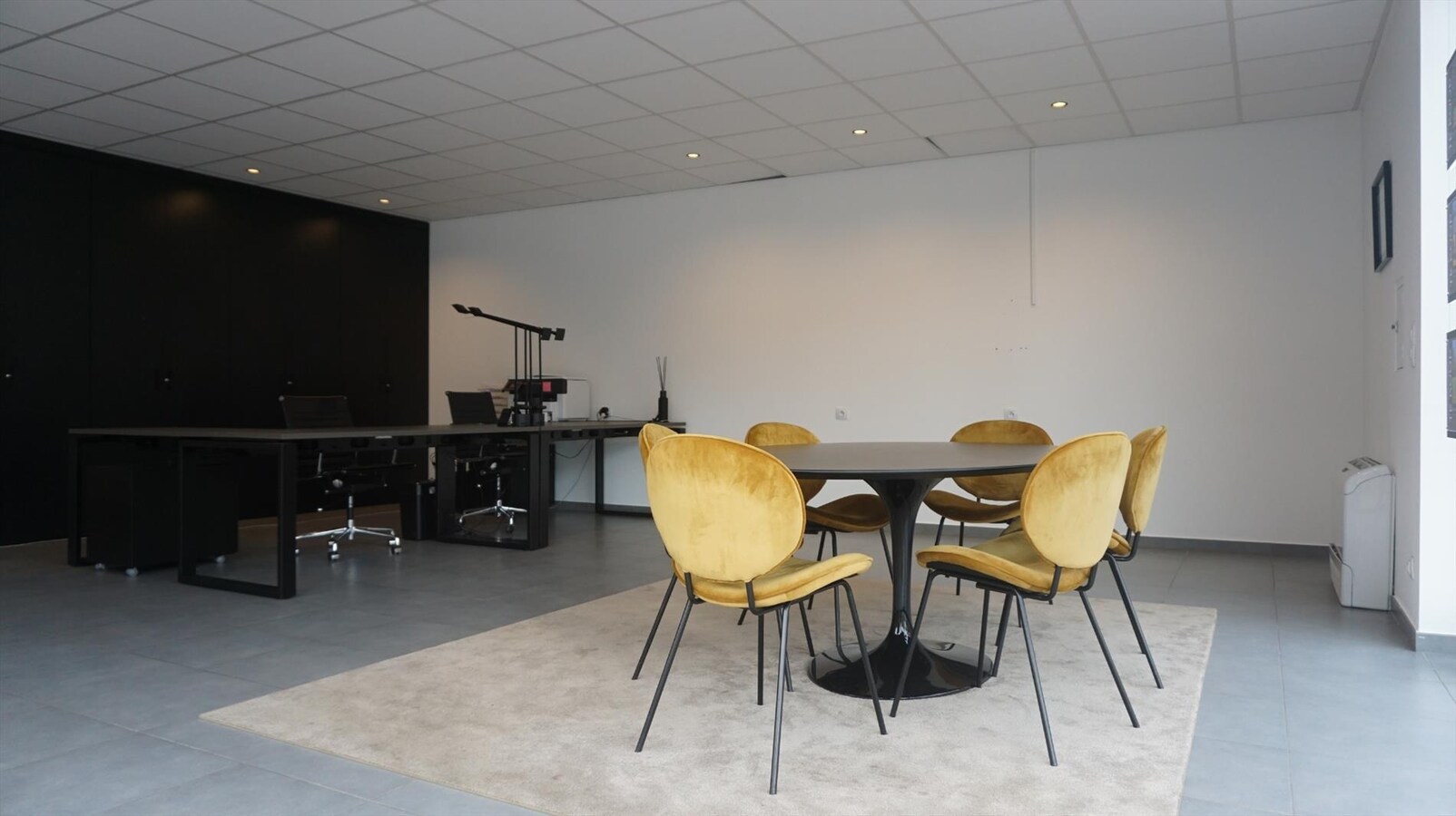 Winkel/kantoorruimte centrum Merendree 