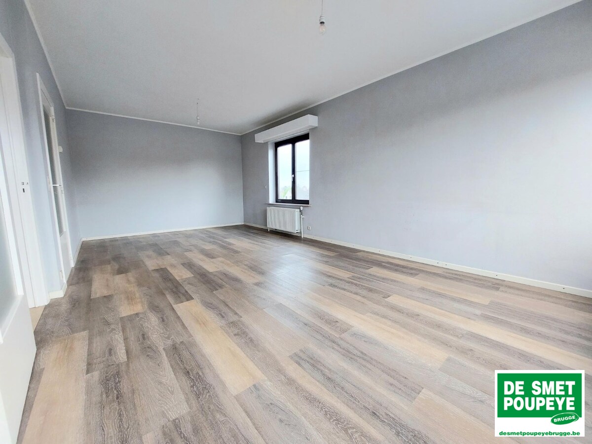 Hoekappartement  met garage 