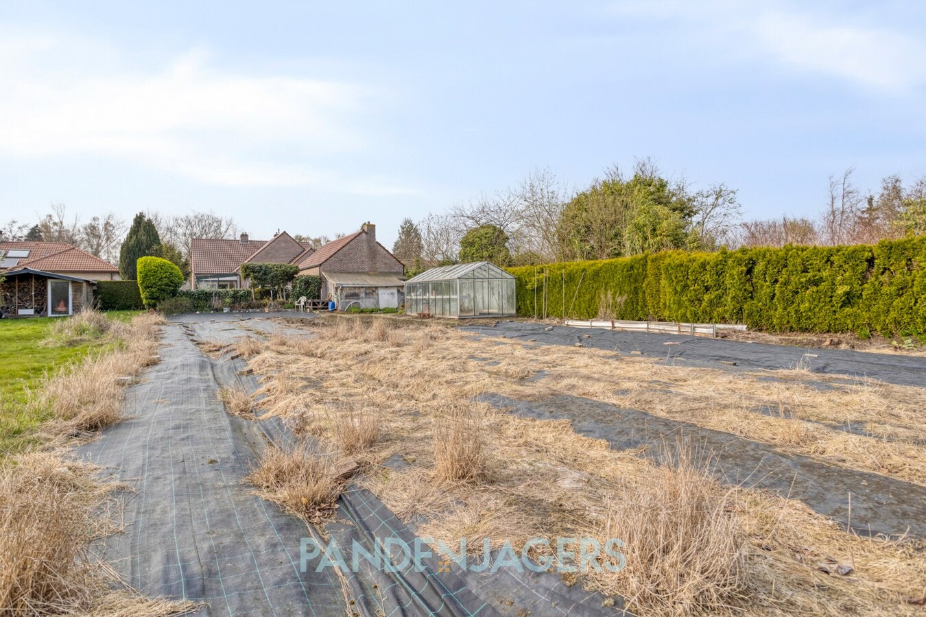 Ruime open bebouwing met bijgebouw te Duffel 