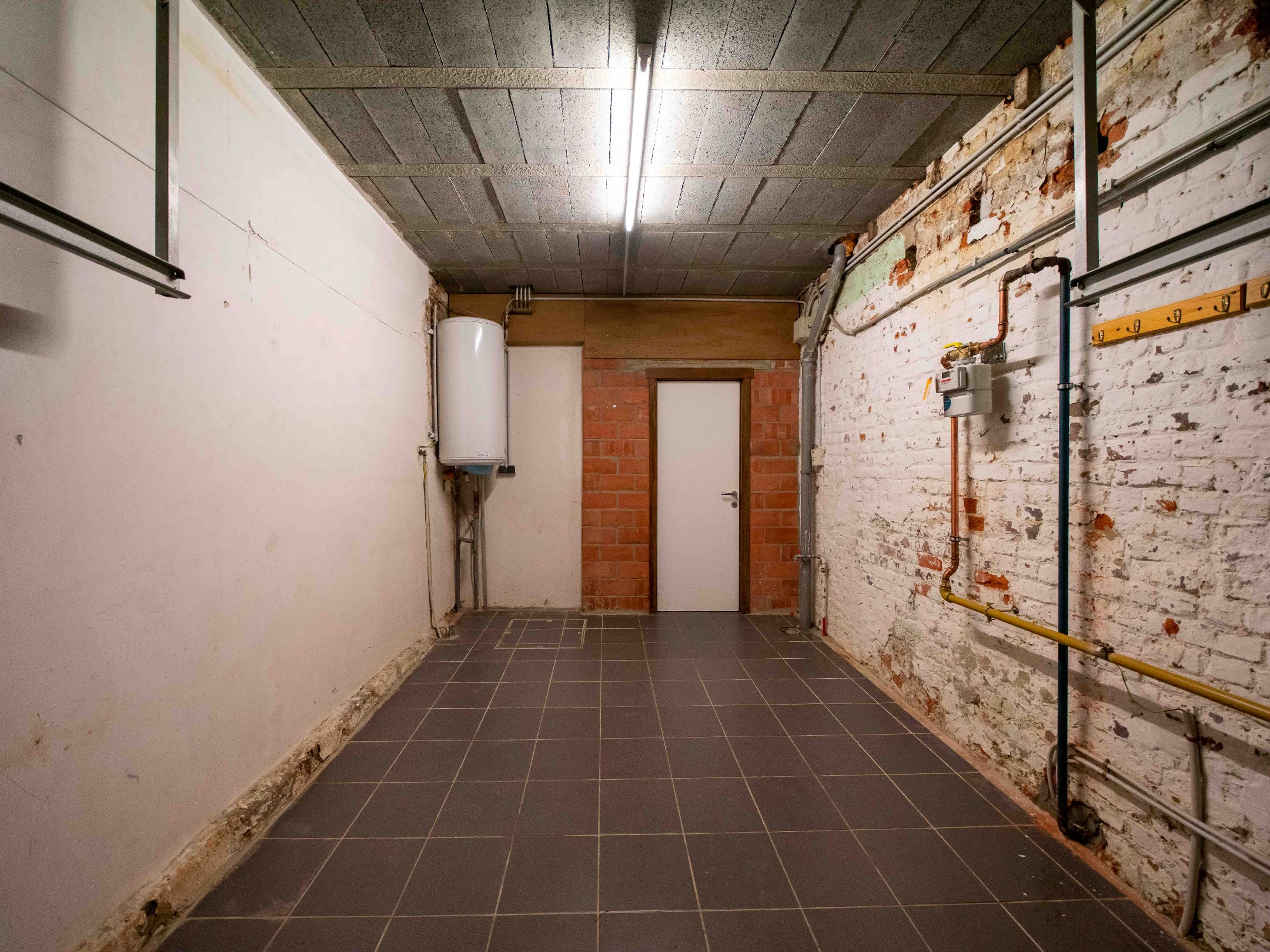 Woning met 2 kamers en veel potentieel op AAA-locatie 