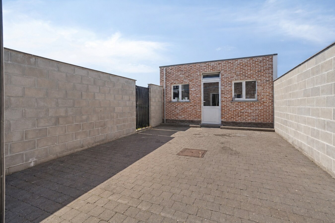 Gerenoveerde woning met 3 slaapkamers te Duffel 