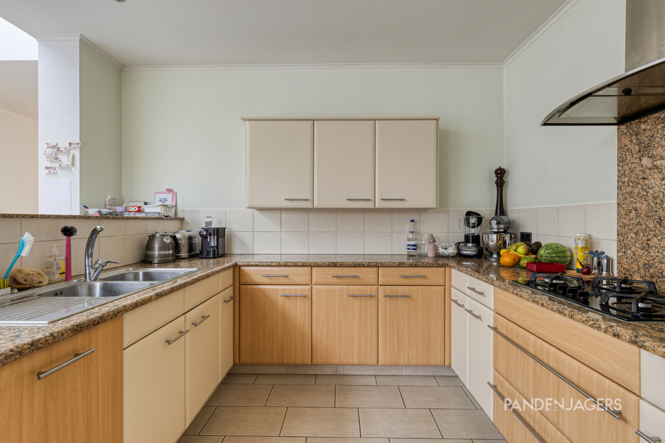 Verrassend ruime HOB (290 m²) met garage voor 3 wagens te Duffel 