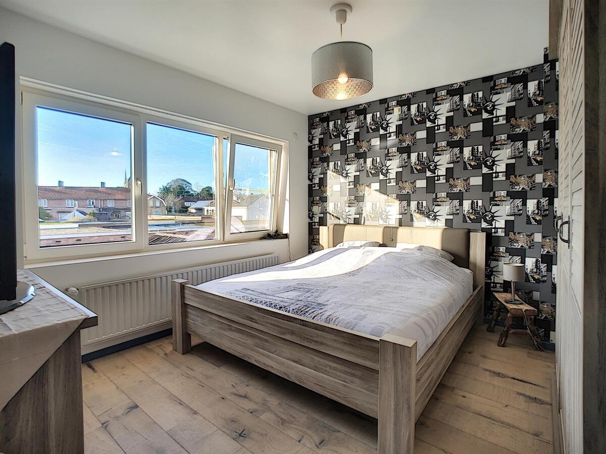 Knap gerenoveerde woning met zongericht terras - Sluis 