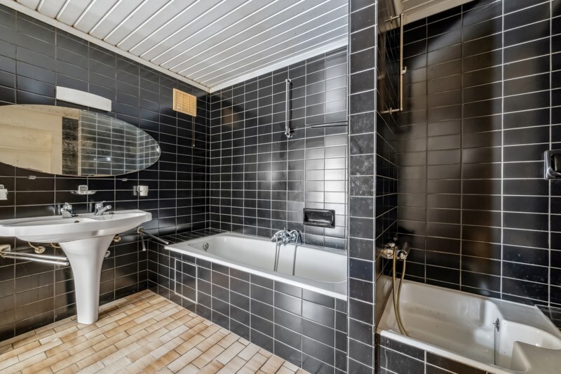 Ruime bungalow op 1.040 m² grond te Varsenare 