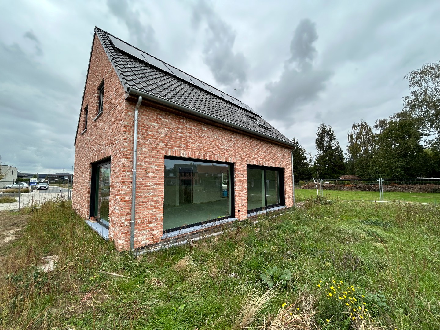 Kwalitatieve, alleenstaande woning nieuwbouw op 681 m² 