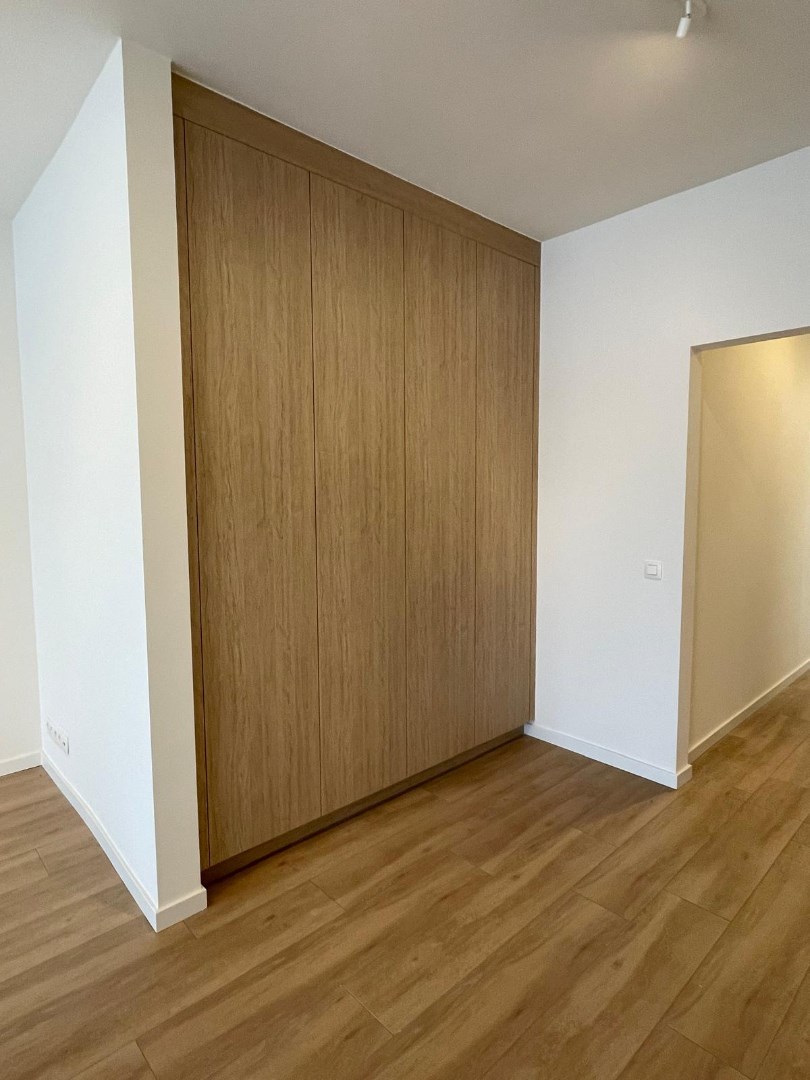 Prachtig gelijkvloers appartement met 3 slaapkamers en terras, midden in het centrum! 