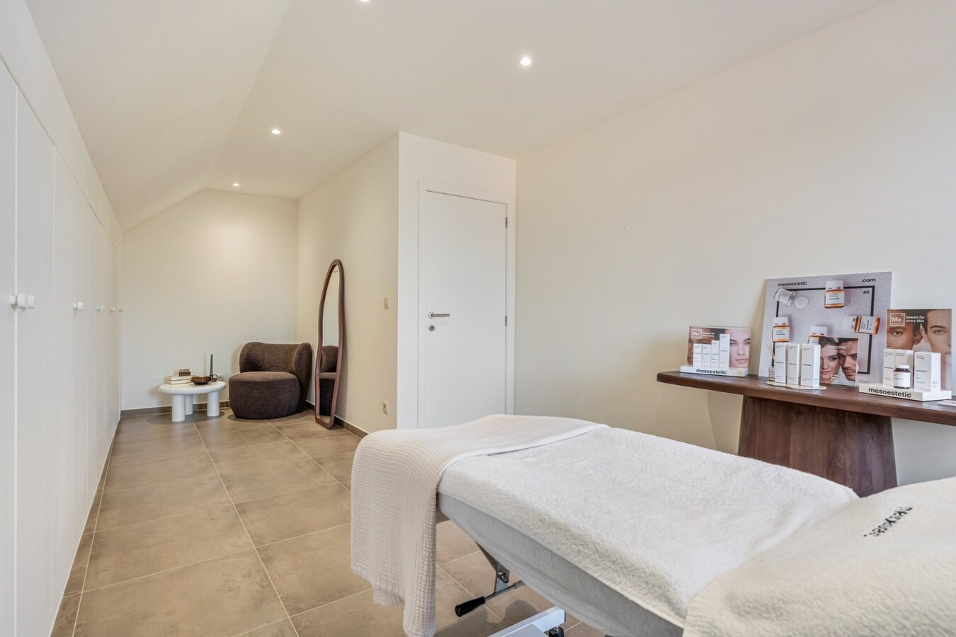 UNIEK VASTGOEDAANBOD! Kwaliteitsvolle pastorijwoning met duurzame technieken en uitzonderlijk wooncomfort 