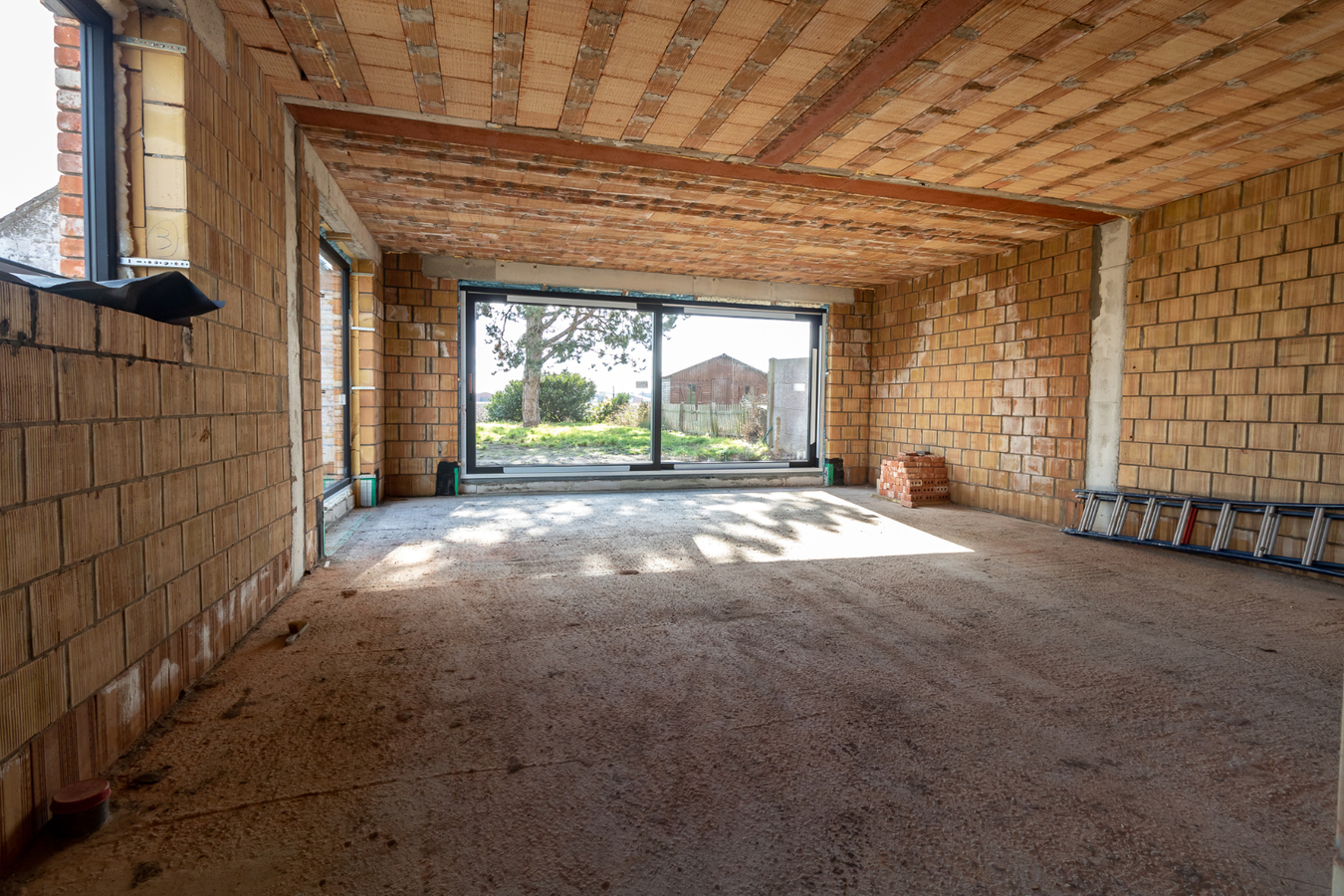 Nieuwbouwwoning met 5 slaapkamers en landelijke vergezichten te Koekelare 