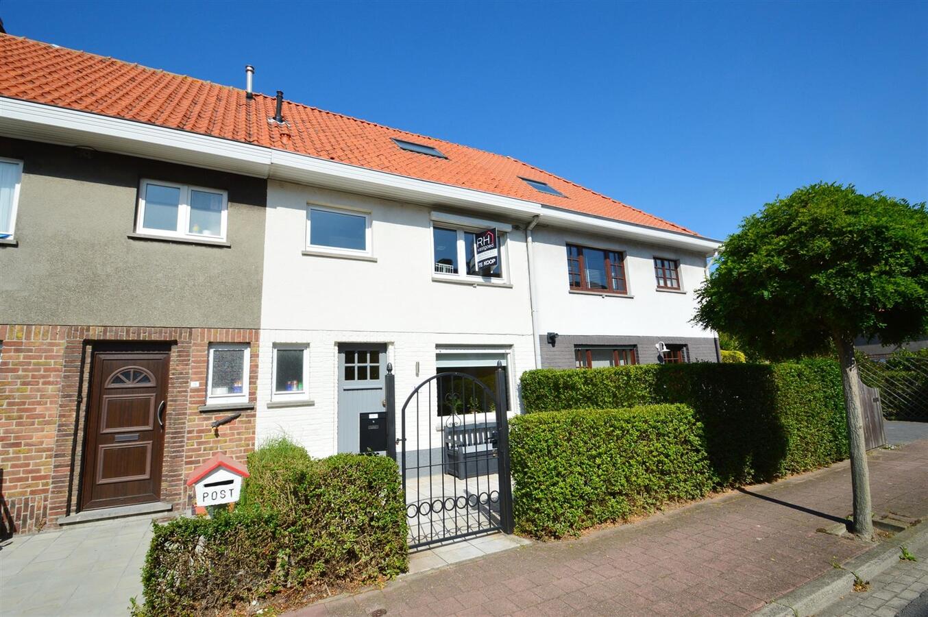 Leuke gezinswoning met aangelegd terras - Heist 