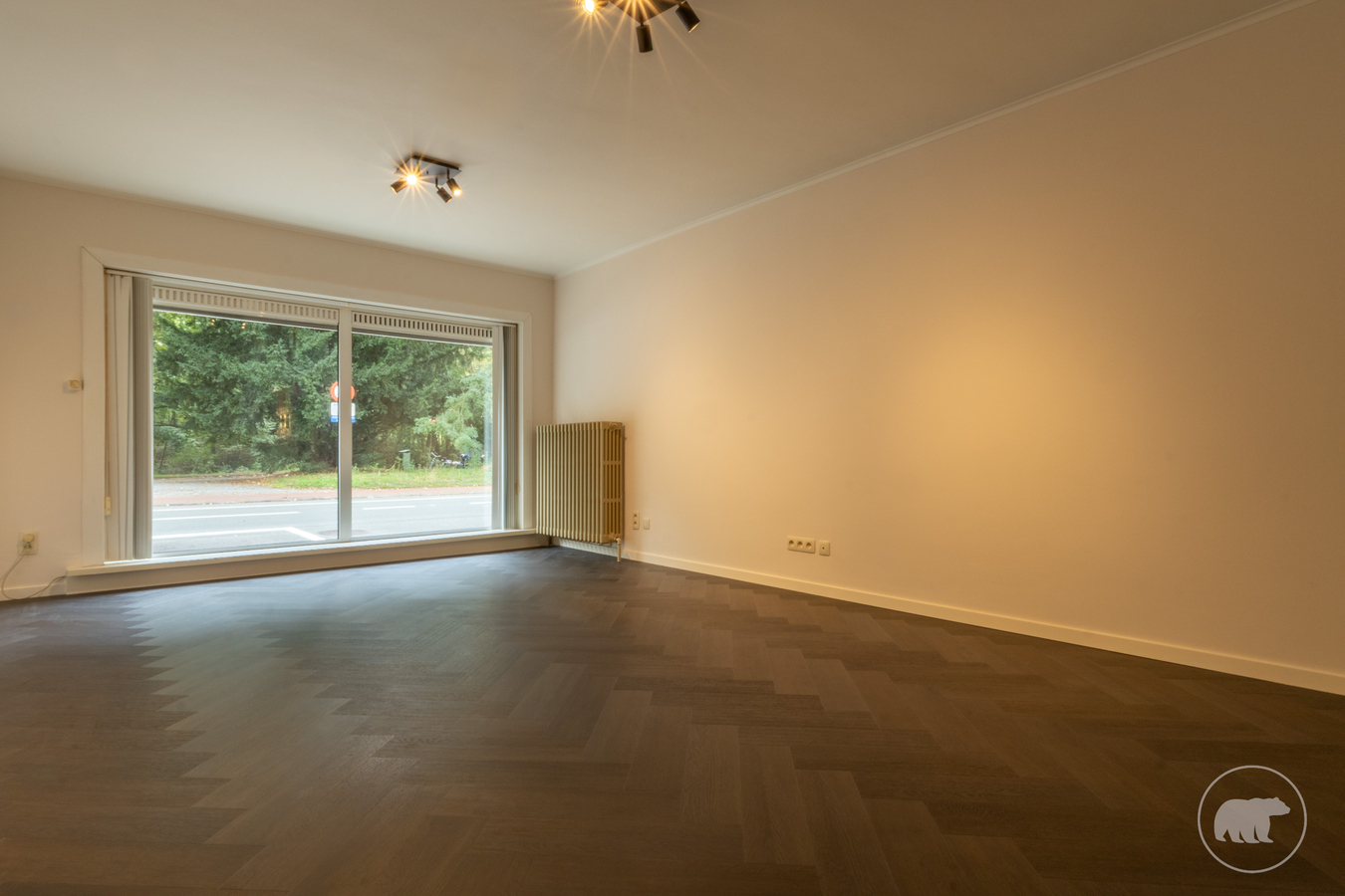 Gerenoveerd appartement aan het Groenevalleipark met ruim terras 