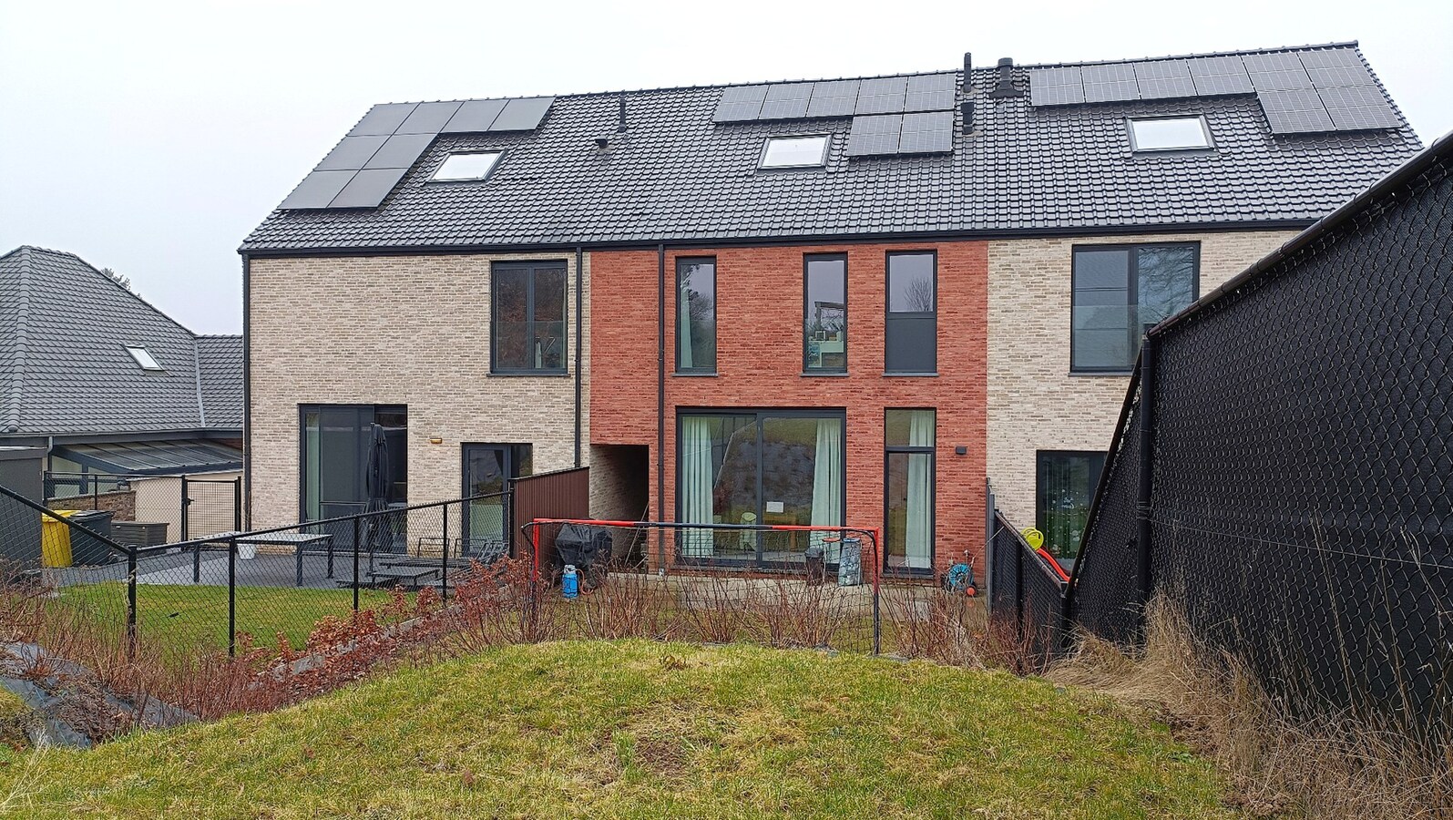 Nieuwbouwwoning met 4 slaapkamers te Bierbeek 