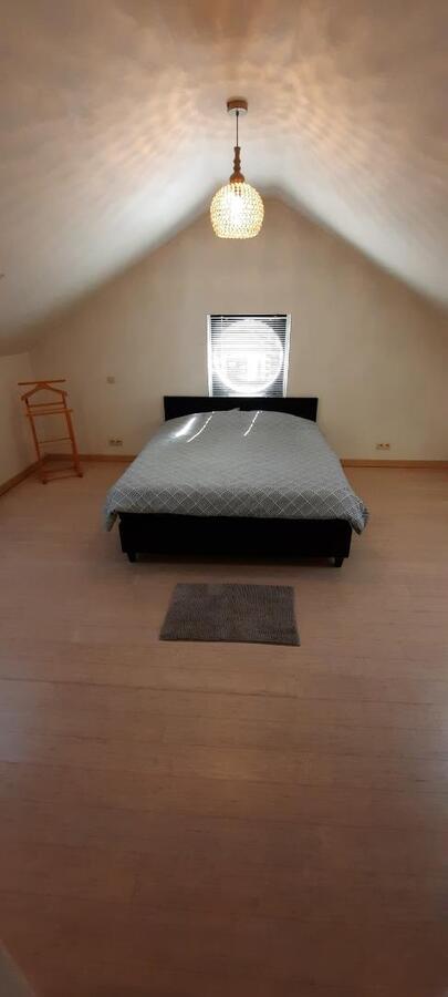 Stijlvol, gemeubeld appartement. Geen vaste kosten ! 