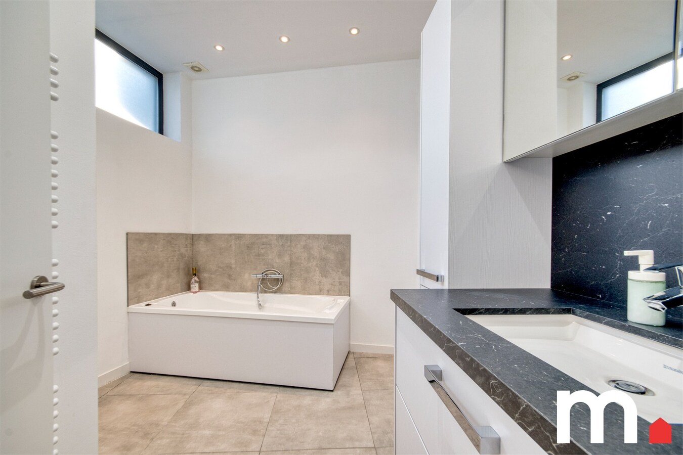 Instapklare woning te Izegem met 5 slaapkamers nabij het centrum TOPPER! 