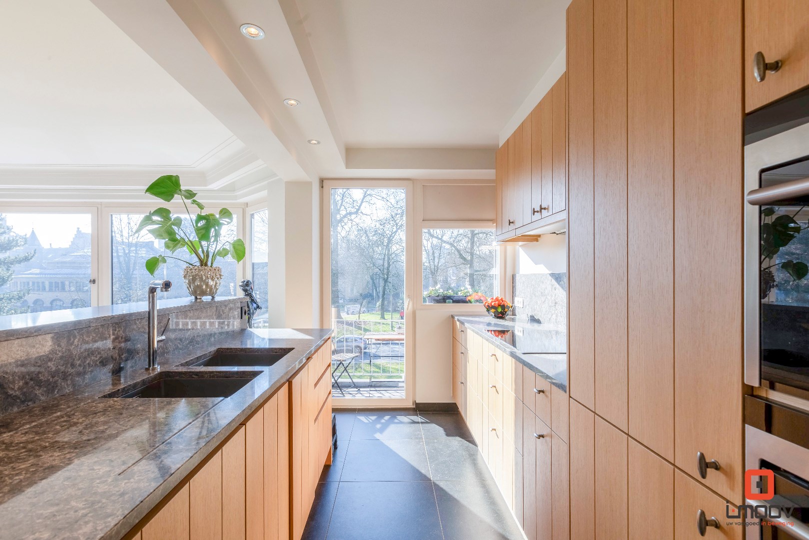 Ruim instapklaar appartement met 3 slaapkamers en een prachtig uitzicht op het park! 