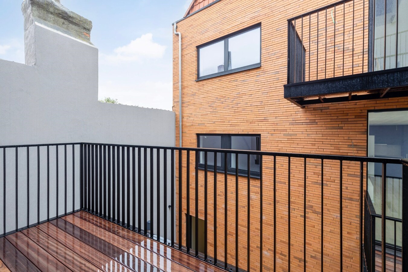 Luxueuze totaalrenovatie | Instapklaar dak appartement met mezzanine 