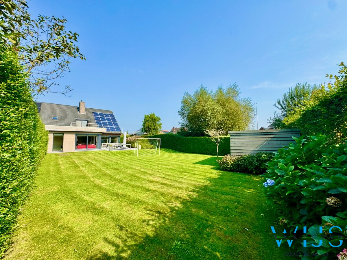 Schitterende gezinswoning op 835 m² te Knesselare 