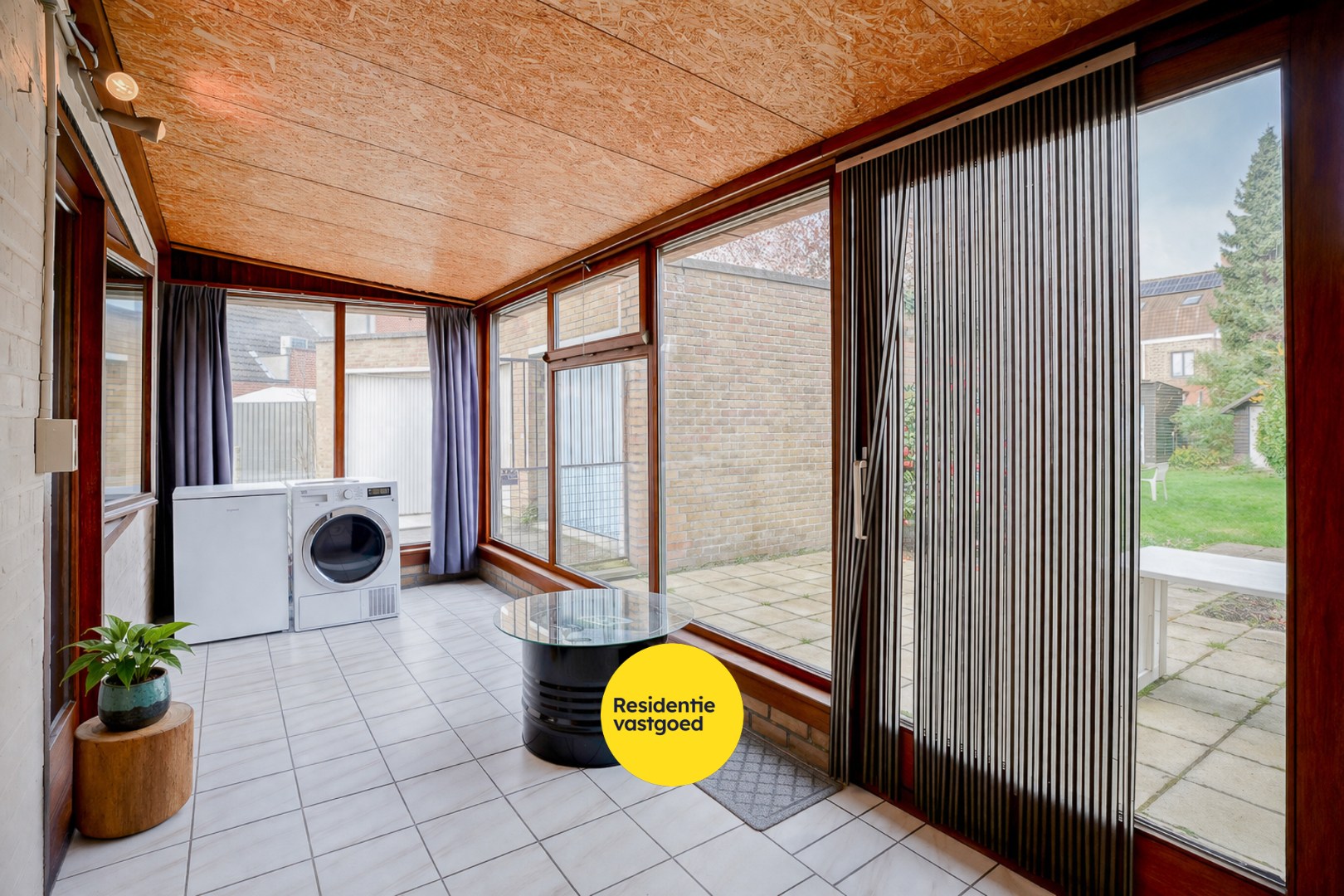 Gelijkvloers appartement met grote tuin (573 m²) in Sint-Andries 