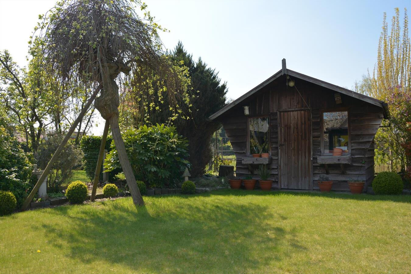 Charmante villa met zonnige tuin 