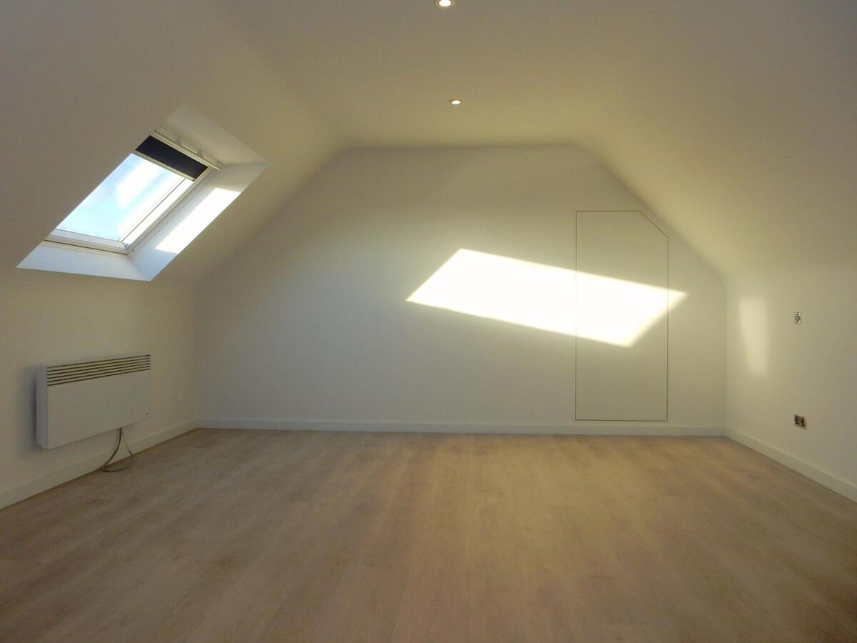 Lichtrijk duplexappartement met 3 slaapkamers 