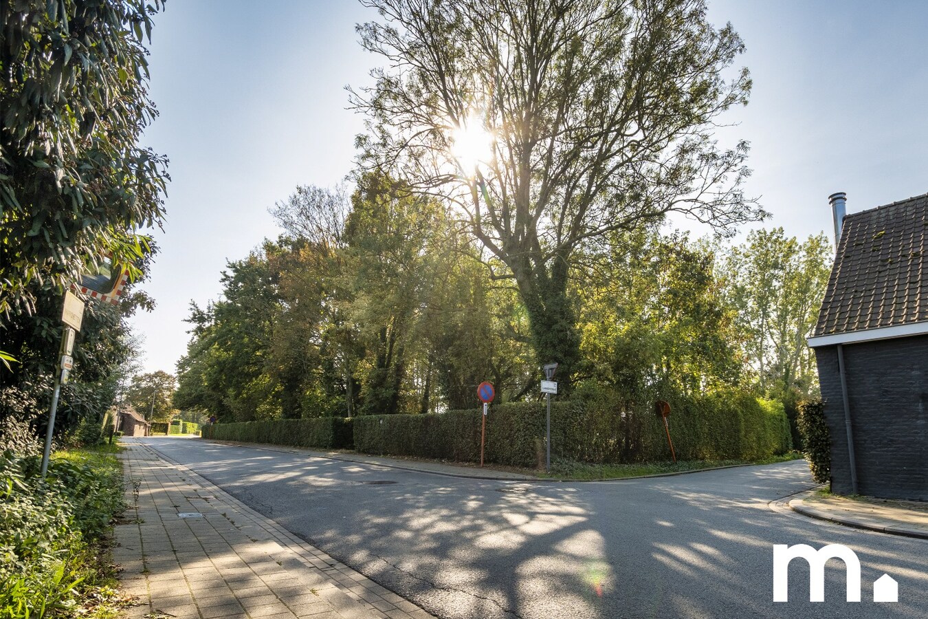 Exclusief bouwperceel (5305 m2 ) met panoramisch verzicht op toplocatie in Kortrijk ! 