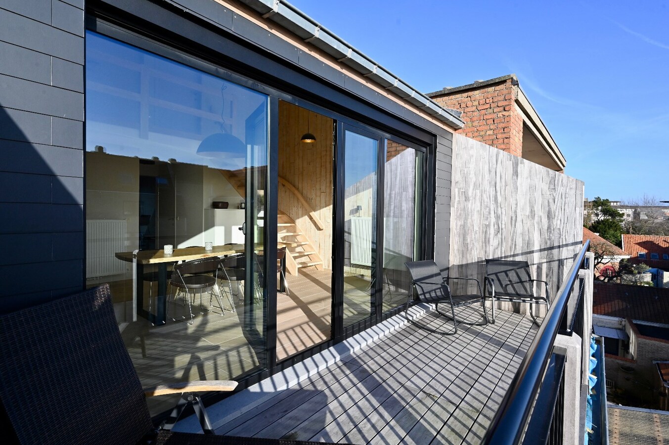 UNIEKE PENTHOUSE MET TERRAS (GEMEUBELD) 