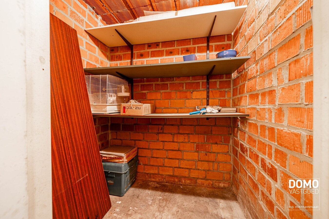 INSTAPKLAAR 1 SLAAPKAMERAPPARTEMENT VAN 58M2 MET TERRAS, GARAGEBOX EN BERGING BINNEN DE GROTE RING VAN HASSELT 