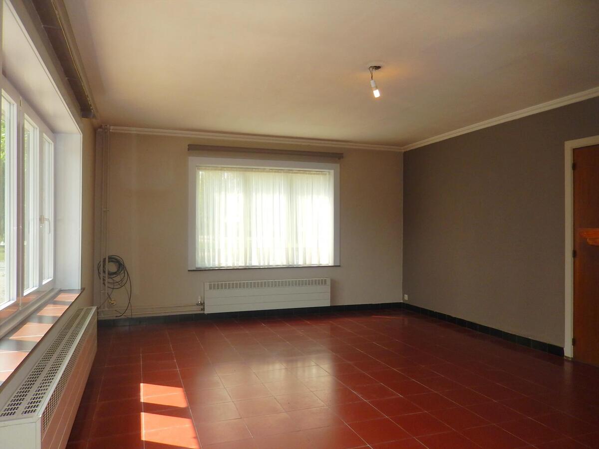 Gezellige charmante woning met garage en zonnige tuin 