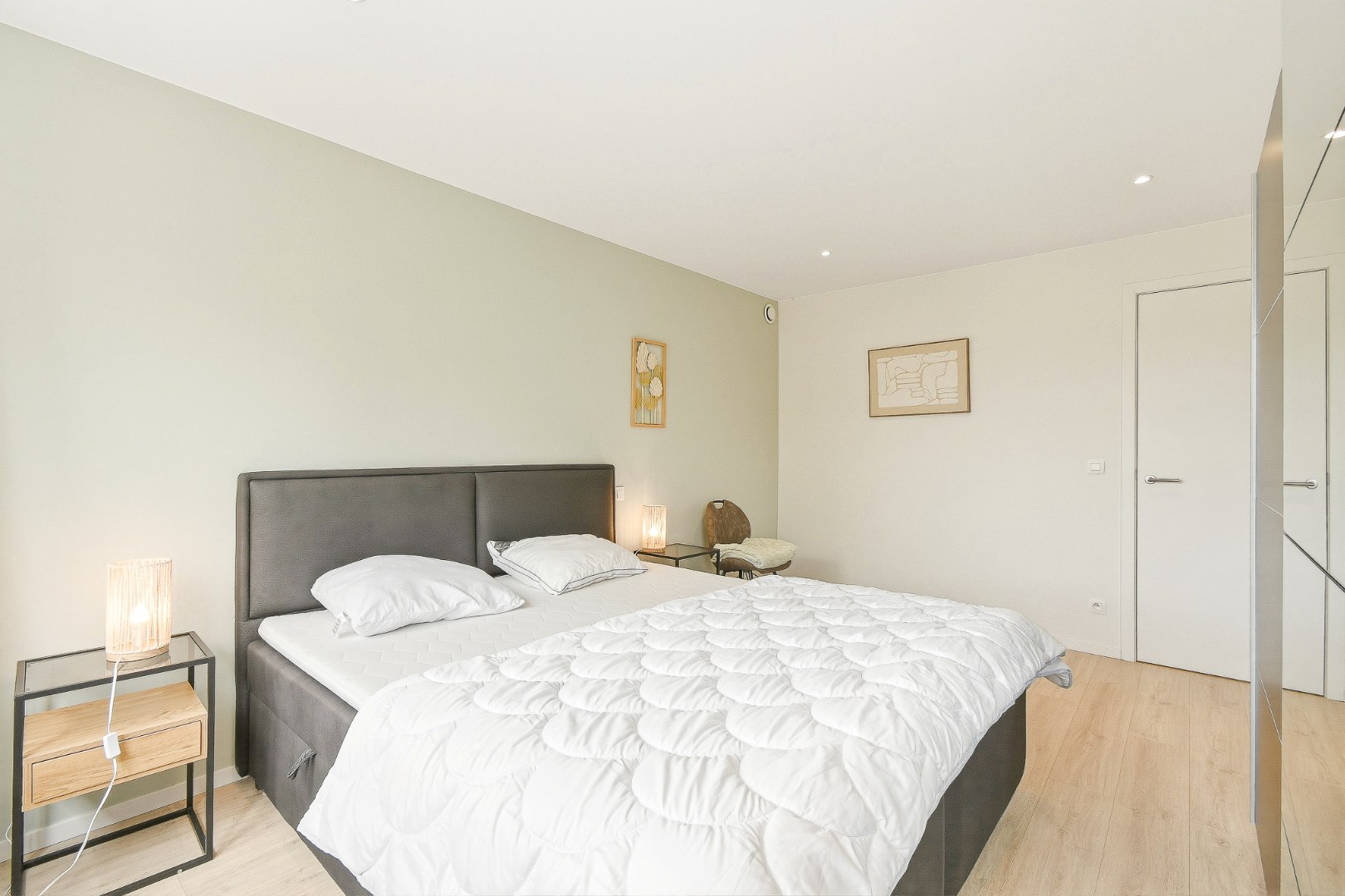 Volledig instapklare woning met 3 slaapkamers en 2 badkamers 