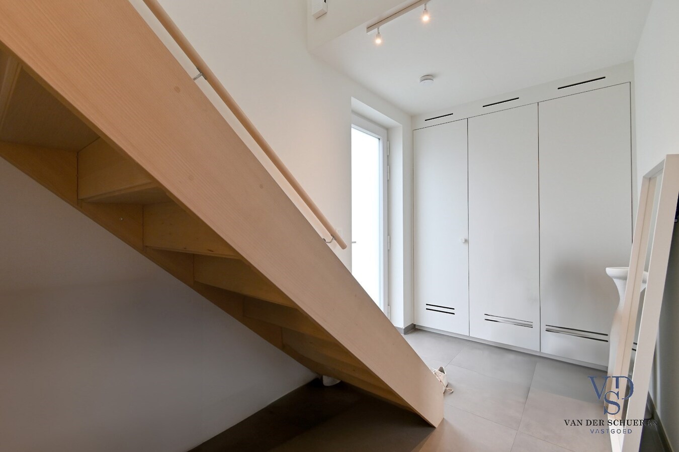 Unieke woning mét tuin in Eke. 