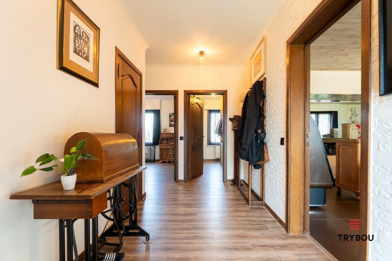 Gerenoveerde landelijke woning op een perceel van 1396m² met prachtige verzichten! 