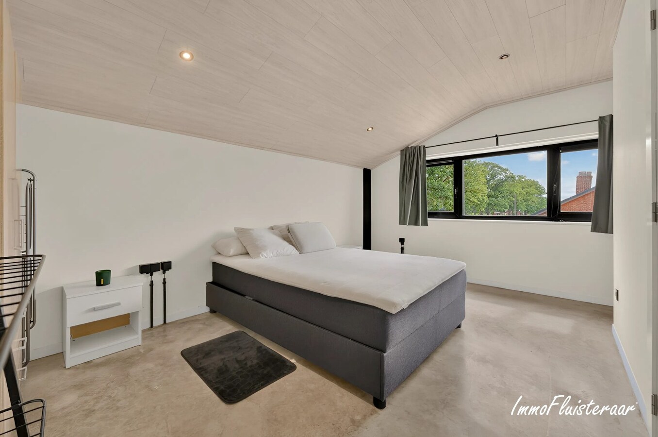 Prachtige professionele paardenaccommodatie op ca. 10 ha te Oudbergen 